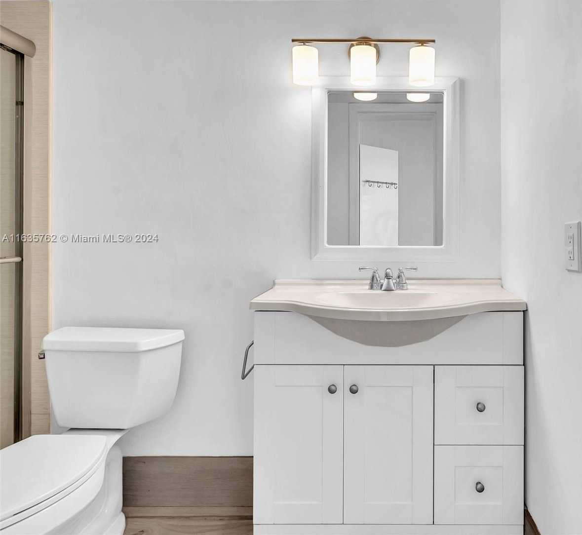Small Image of 2750 NORTH EAST 183RD ST #1108, Aventura Number 40