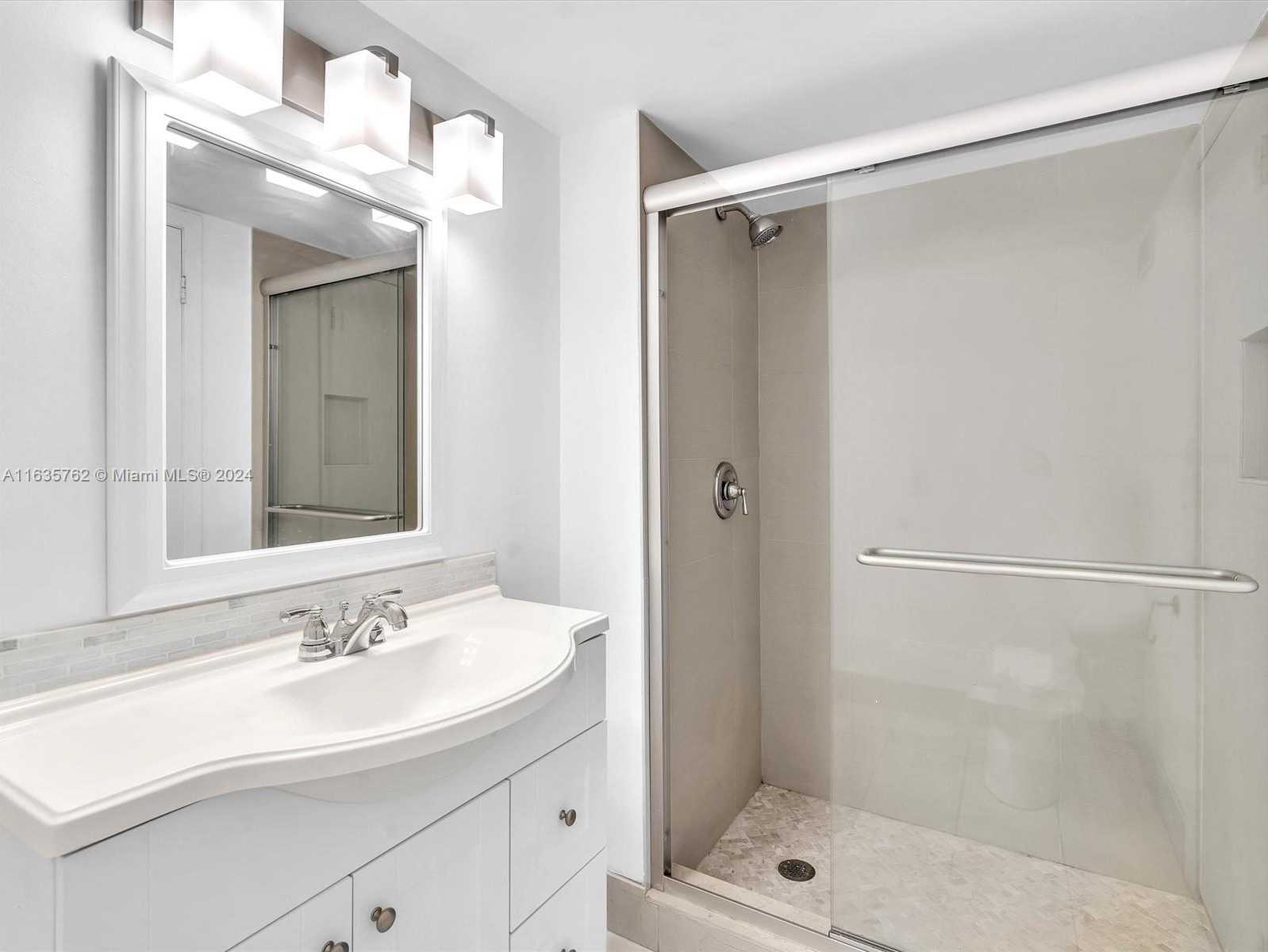 Small Image of 2750 NORTH EAST 183RD ST #1108, Aventura Number 45
