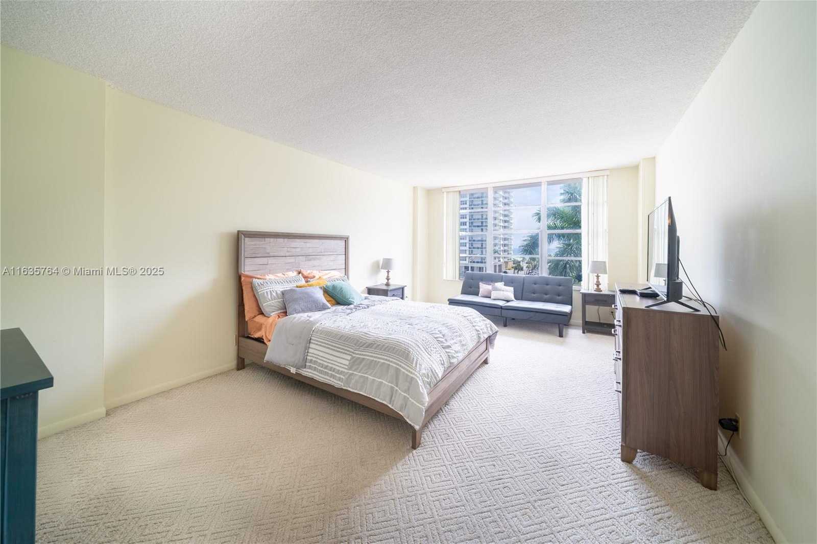 Small Image of 3800 SOUTH OCEAN DR #419, Hollywood Number 12