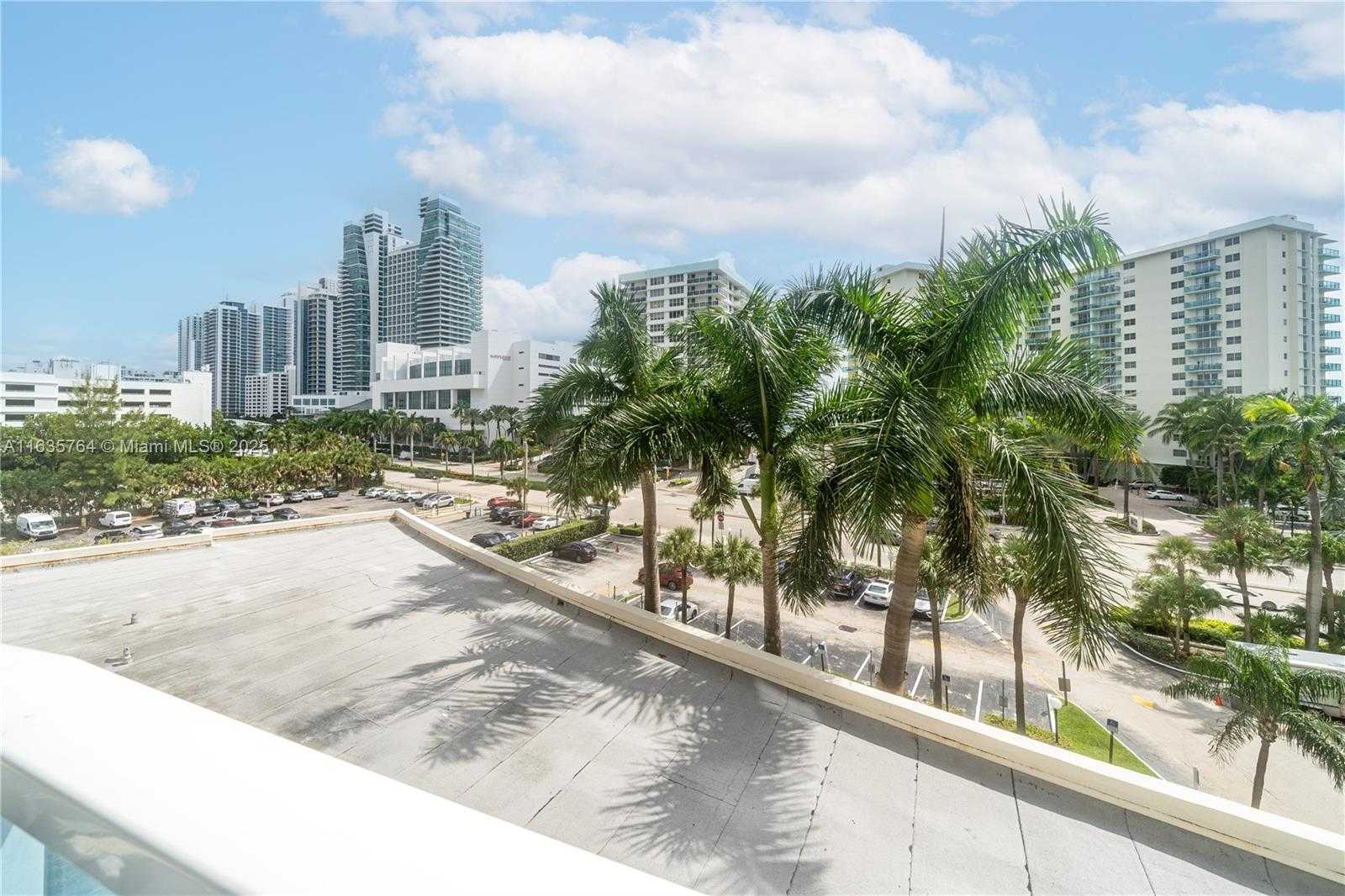 Small Image of 3800 SOUTH OCEAN DR #419, Hollywood Number 17