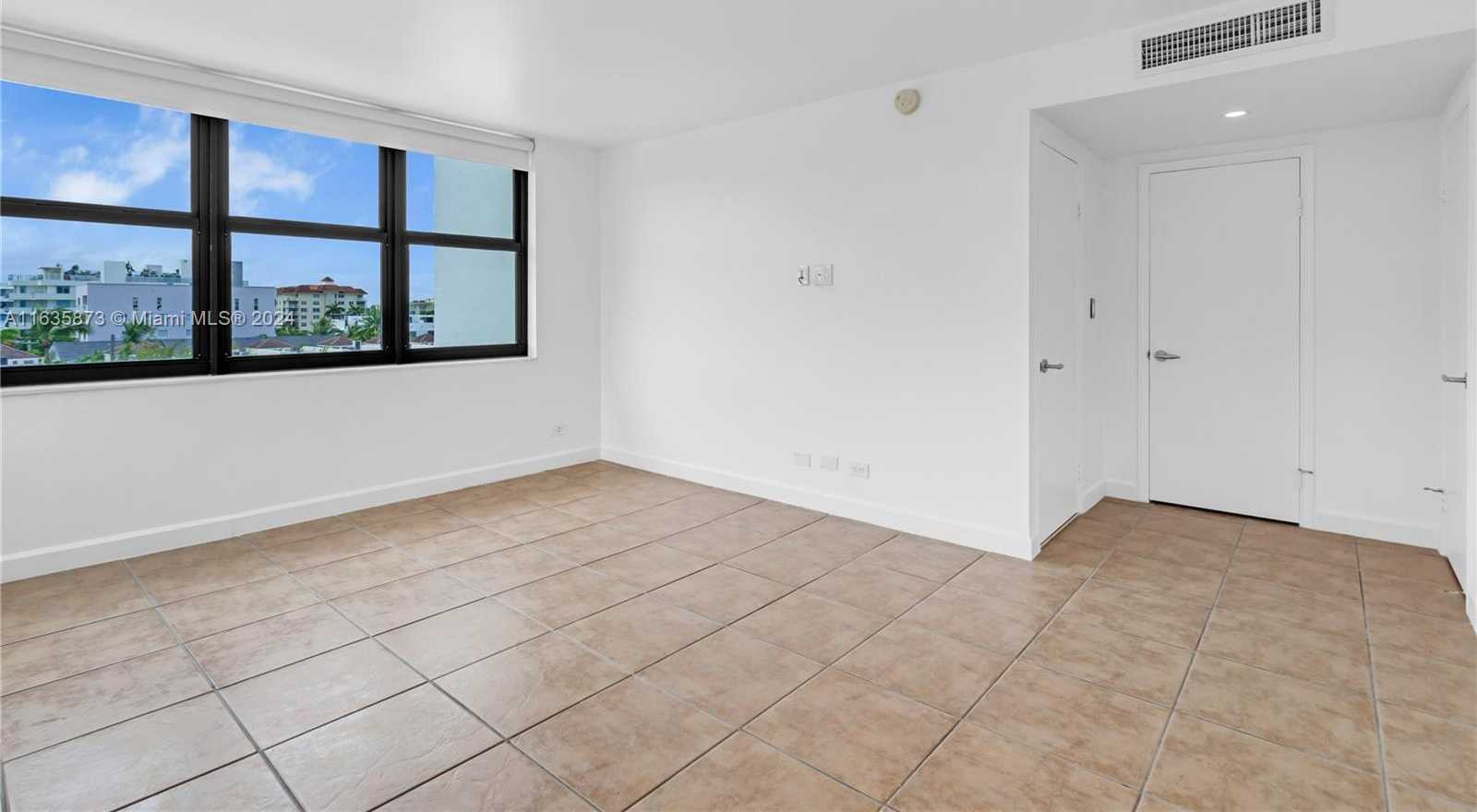 Small Image of 10101 EAST BAY HARBOR DR #608, Bay Harbor Islands Number 29