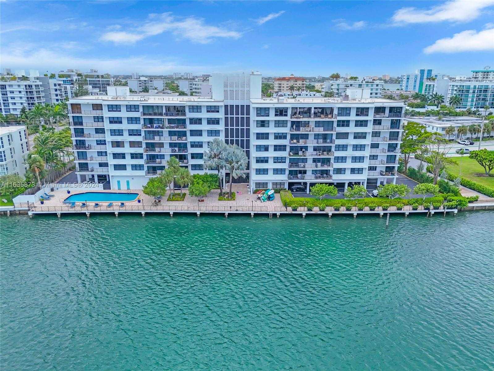 Small Image of 10101 EAST BAY HARBOR DR #608, Bay Harbor Islands Number 5