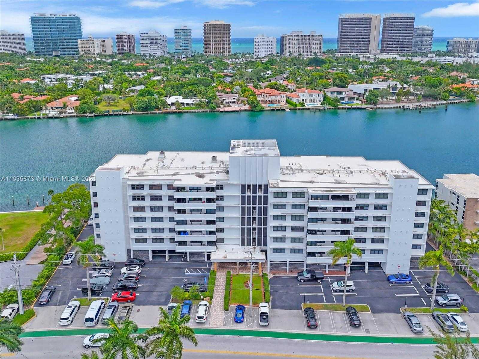 Small Image of 10101 EAST BAY HARBOR DR #608, Bay Harbor Islands Number 7