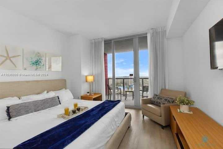 Small Image of 2602 EAST HALLANDALE BEACH BLVD #2706, Hallandale Beach Number 4