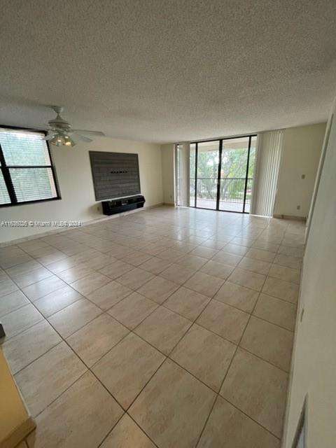 Small Image of 6800 CYPRESS RD #401, Plantation Number 14
