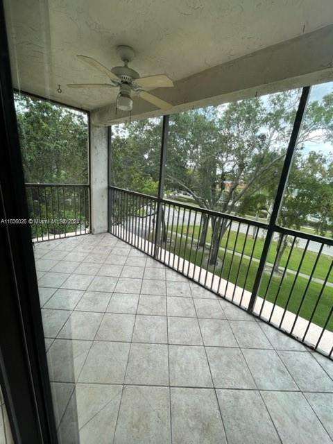 Small Image of 6800 CYPRESS RD #401, Plantation Number 16