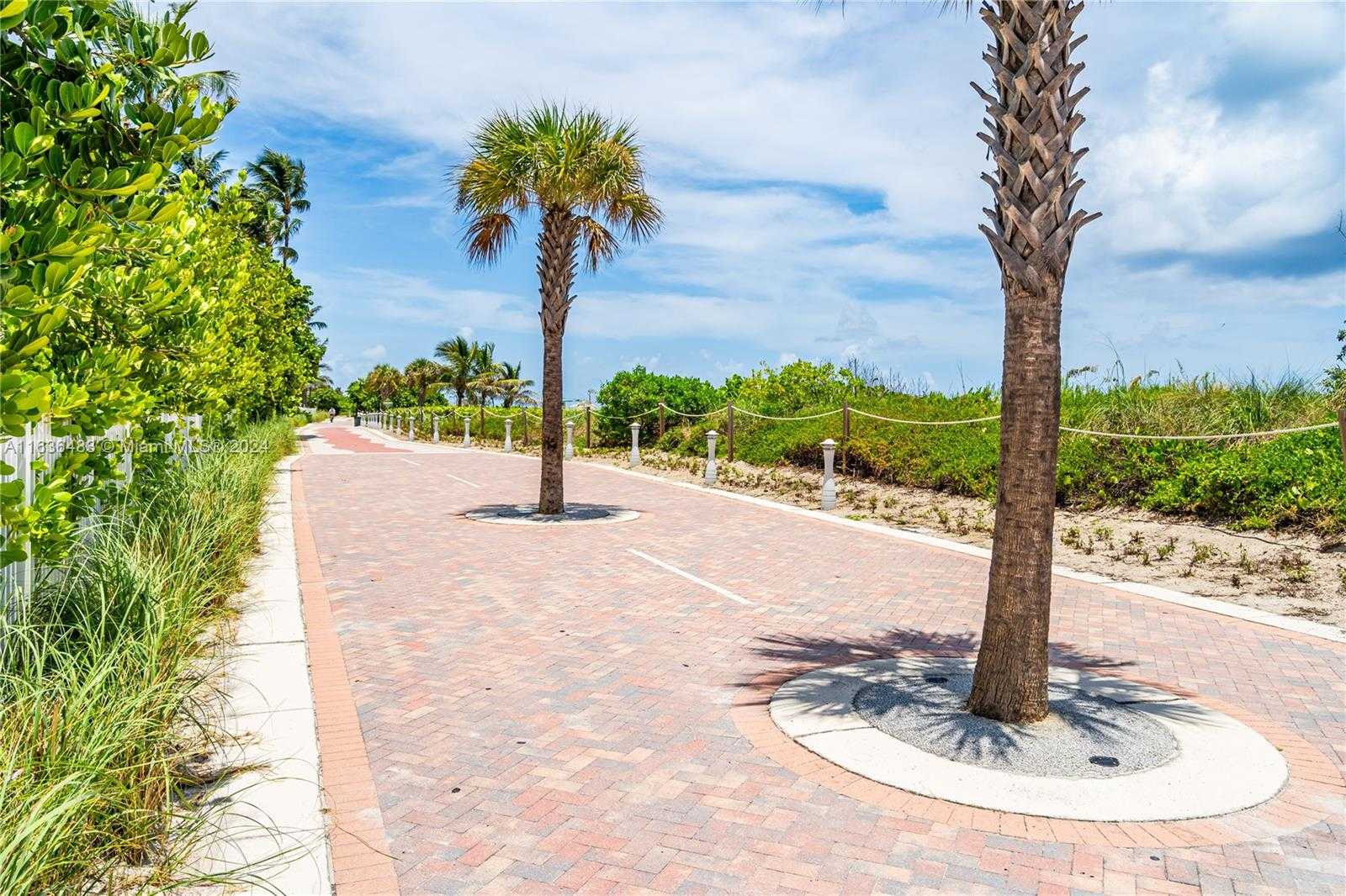 Small Image of 5161 Collins Ave, Miami Beach, FL 33140, USA Number 33