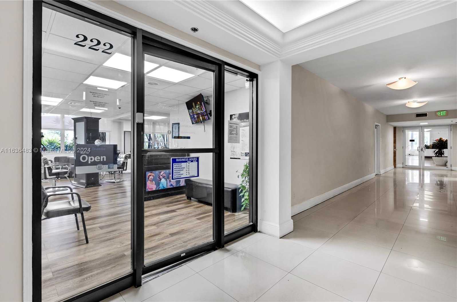 Small Image of 5161 Collins Ave, Miami Beach, FL 33140, USA Number 37