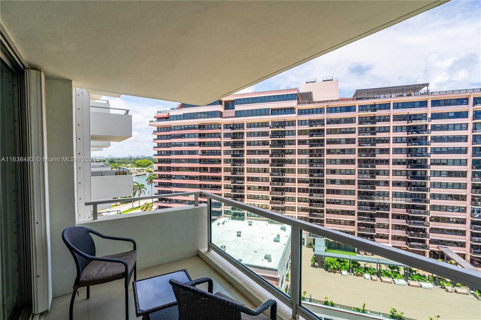 Small Image of 5161 Collins Ave, Miami Beach, FL 33140, USA Number 40
