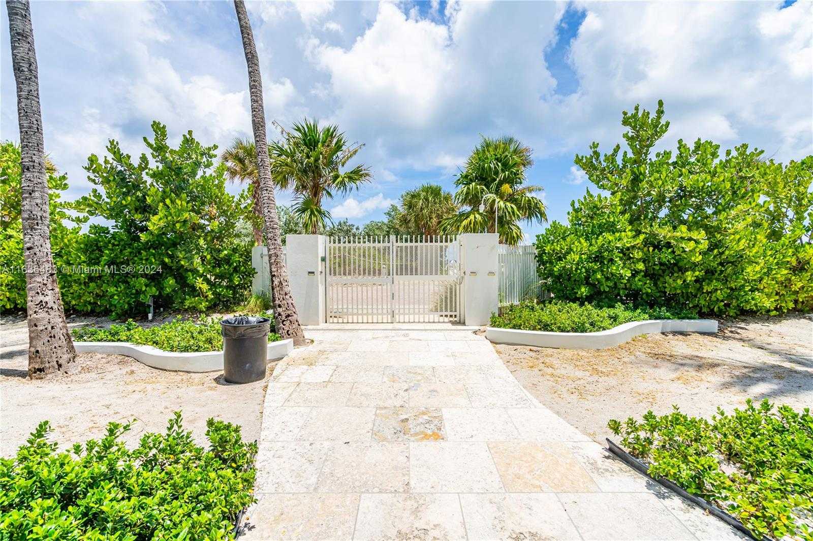 Small Image of 5161 Collins Ave, Miami Beach, FL 33140, USA Number 41