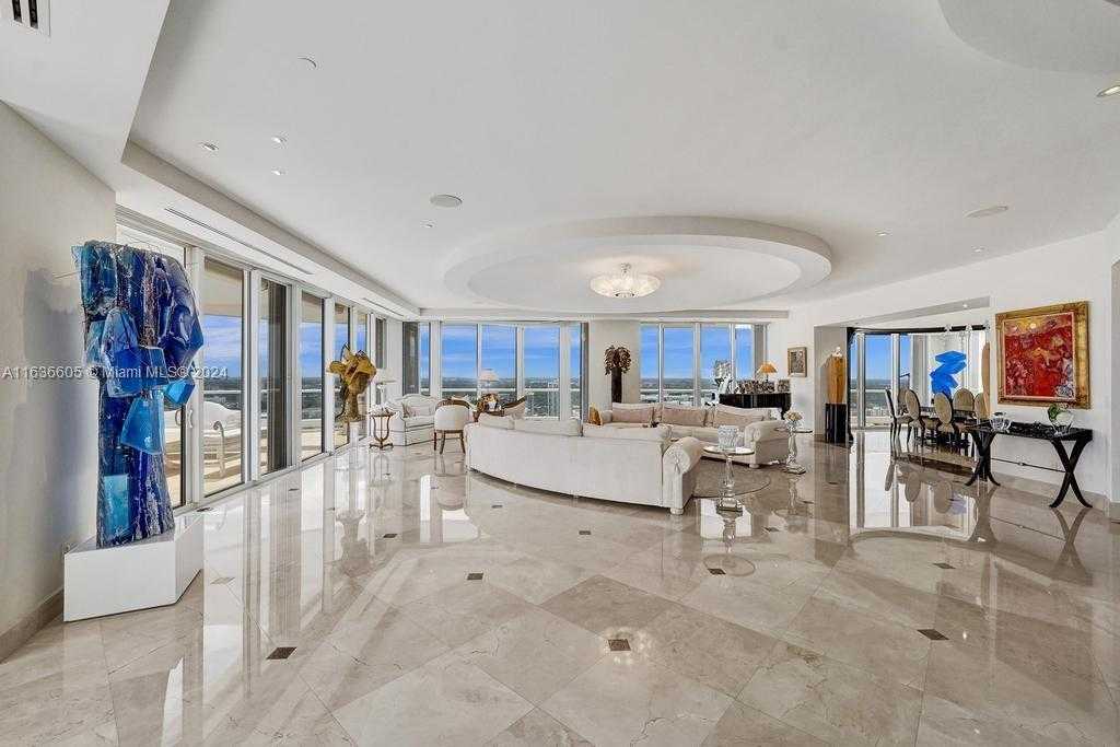 Small Image of 7000 ISLAND BLVD #PH-02, Aventura Number 13