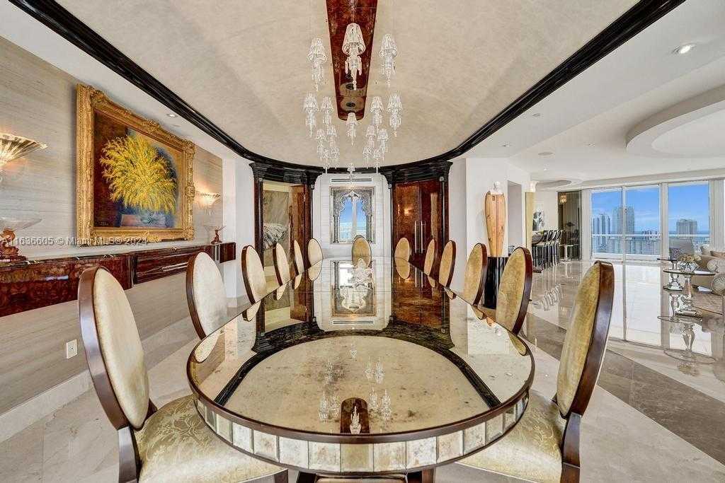 Small Image of 7000 ISLAND BLVD #PH-02, Aventura Number 20