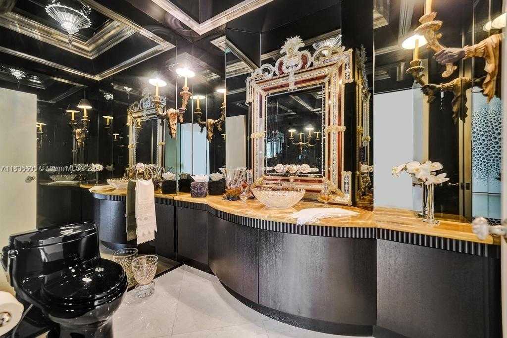 Small Image of 7000 ISLAND BLVD #PH-02, Aventura Number 22