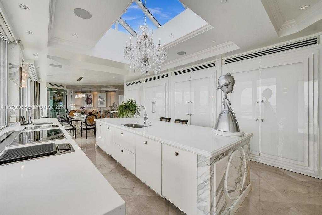 Small Image of 7000 ISLAND BLVD #PH-02, Aventura Number 39