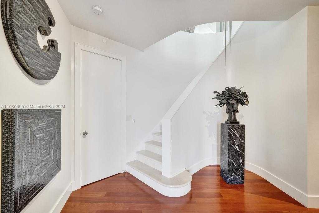 Small Image of 7000 ISLAND BLVD #PH-02, Aventura Number 72