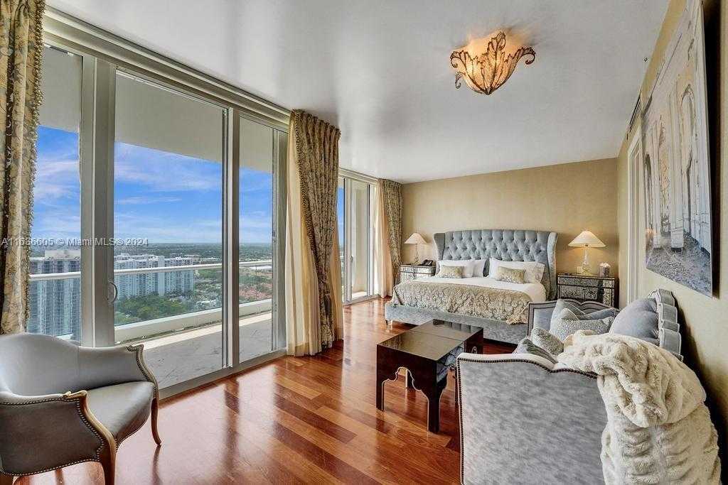 Small Image of 7000 ISLAND BLVD #PH-02, Aventura Number 76