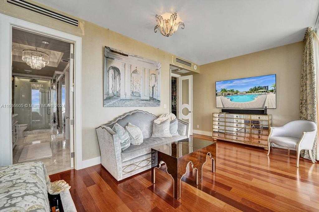 Small Image of 7000 ISLAND BLVD #PH-02, Aventura Number 81