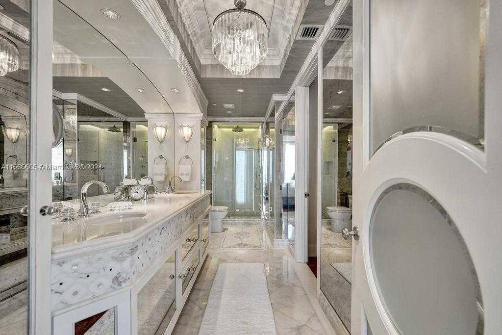 Small Image of 7000 ISLAND BLVD #PH-02, Aventura Number 82