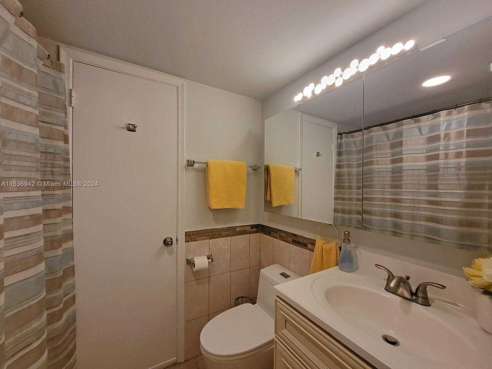 Small Image of 1825 SOUTH OCEAN DR #206, Hallandale Beach Number 16