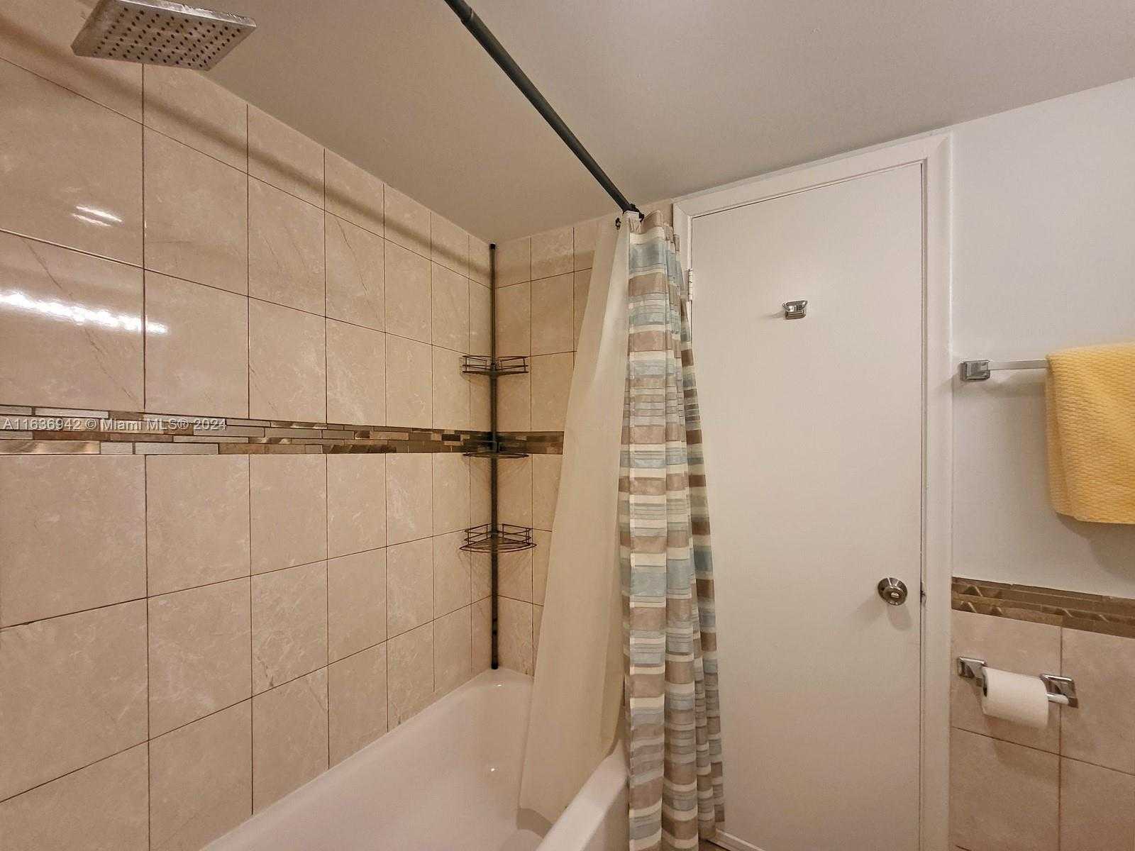 Small Image of 1825 SOUTH OCEAN DR #206, Hallandale Beach Number 18
