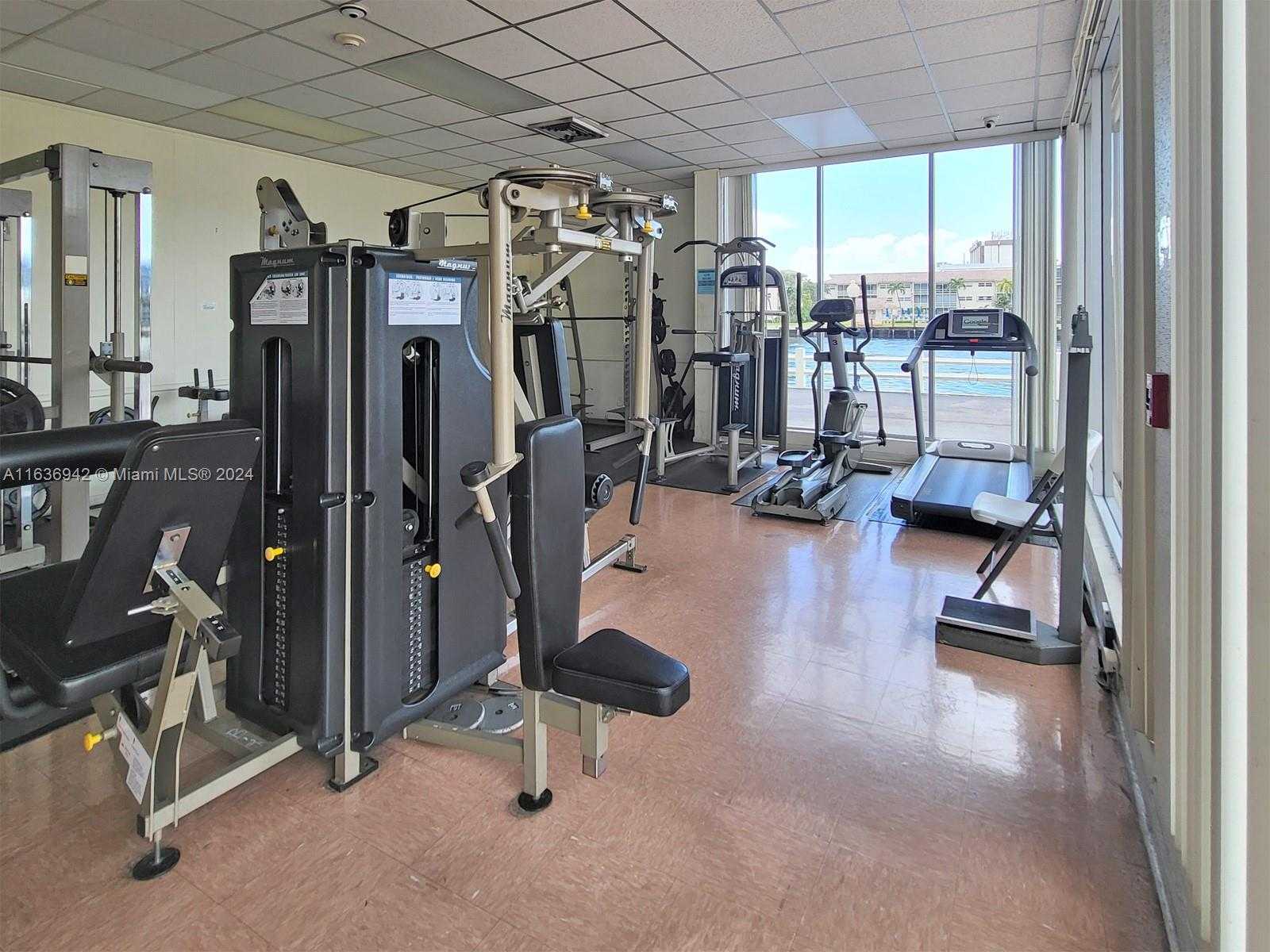 Small Image of 1825 SOUTH OCEAN DR #206, Hallandale Beach Number 28