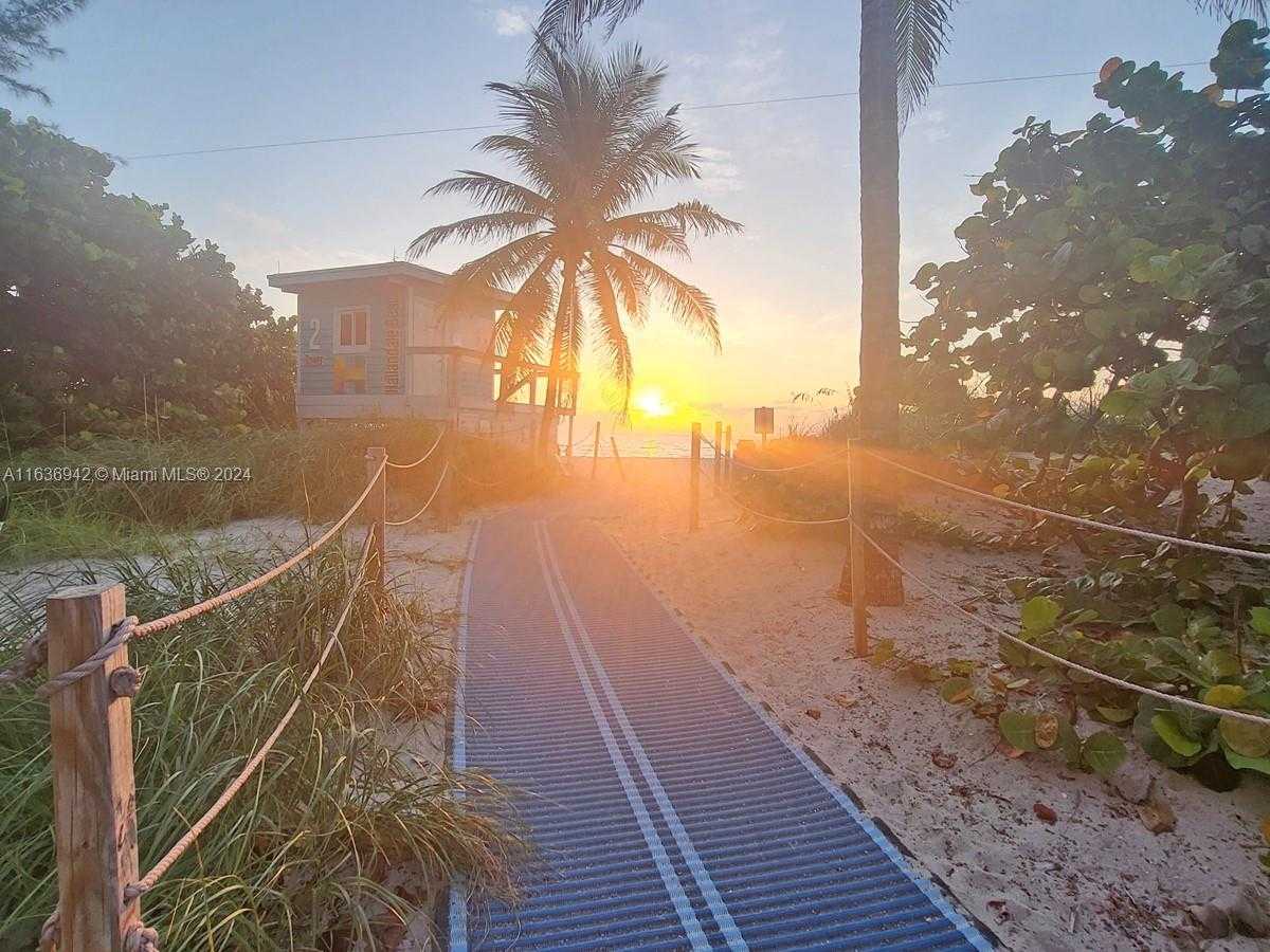 Small Image of 1825 SOUTH OCEAN DR #206, Hallandale Beach Number 39