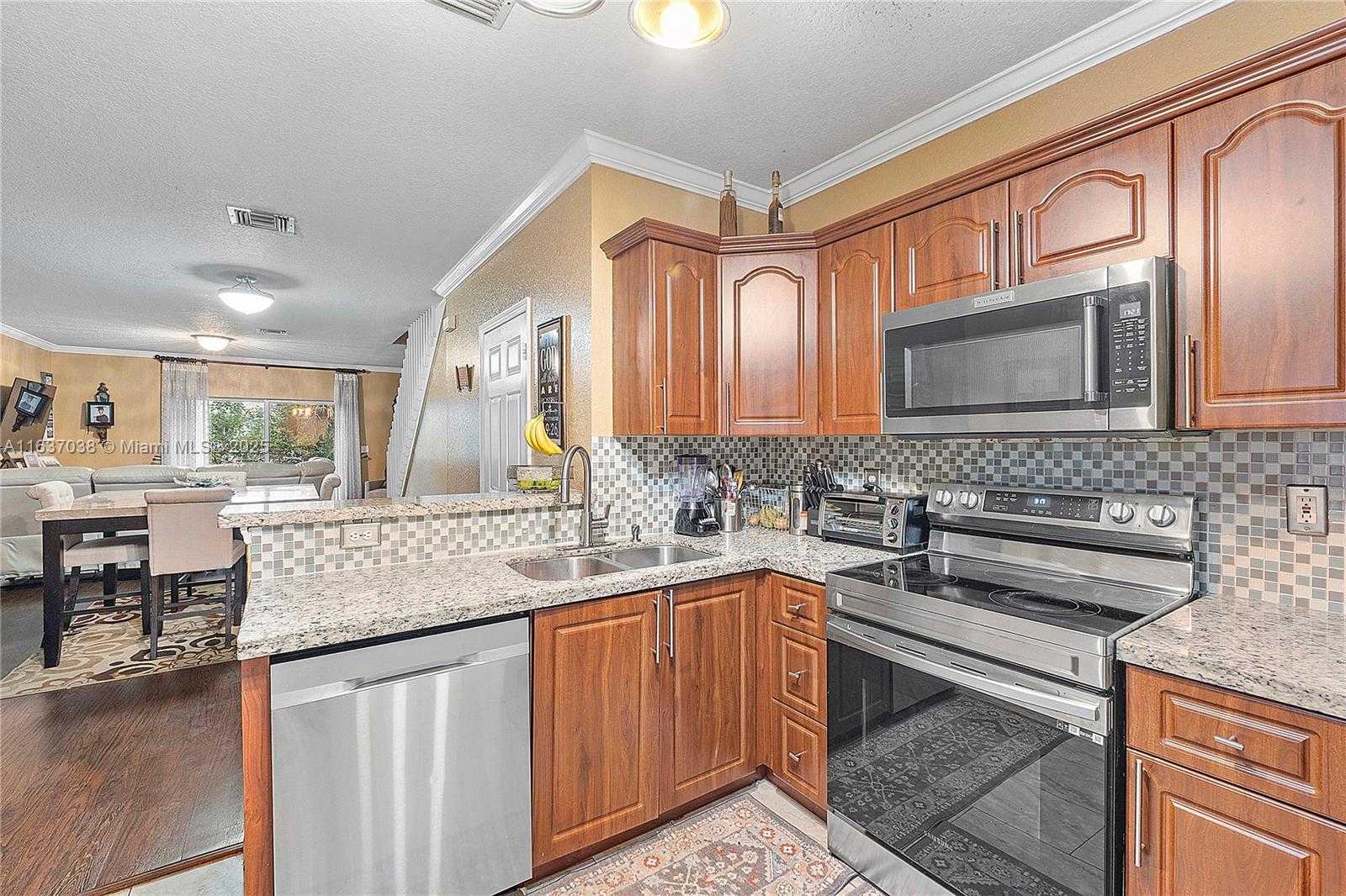 Small Image of 7659 TAMARAC ISLAND CIRCLE, Tamarac Number 13