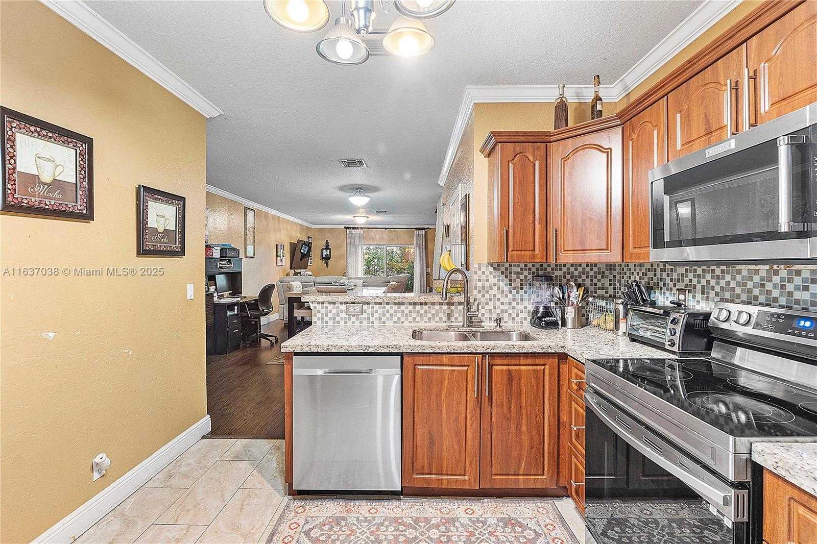 Small Image of 7659 TAMARAC ISLAND CIRCLE, Tamarac Number 14