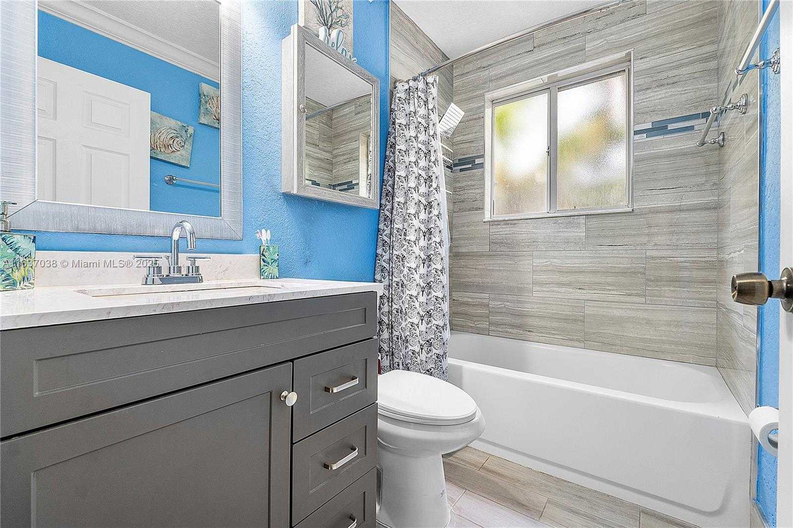 Small Image of 7659 TAMARAC ISLAND CIRCLE, Tamarac Number 24