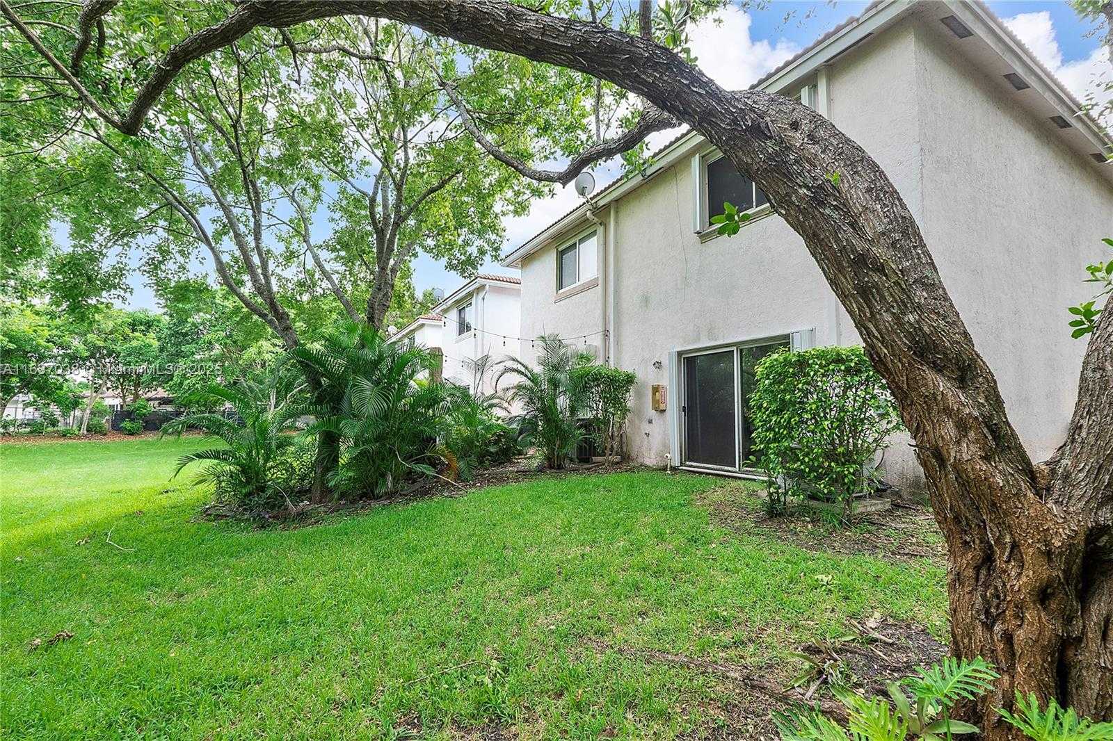 Small Image of 7659 TAMARAC ISLAND CIRCLE, Tamarac Number 25