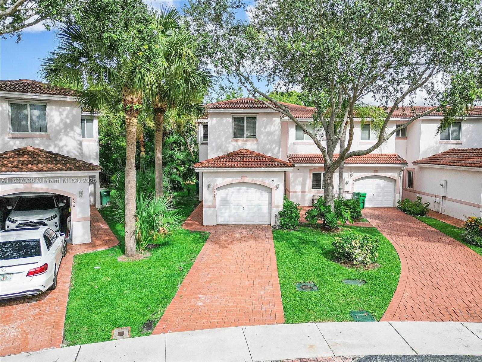 Small Image of 7659 TAMARAC ISLAND CIRCLE, Tamarac Number 29
