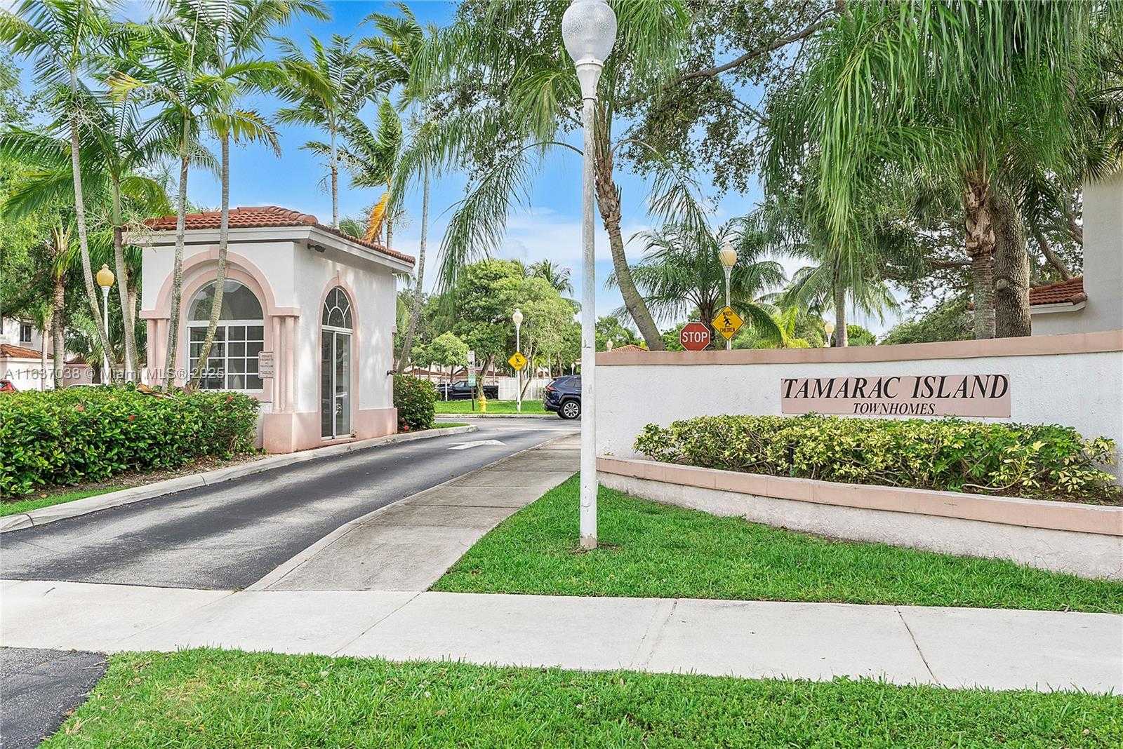 Small Image of 7659 TAMARAC ISLAND CIRCLE, Tamarac Number 30