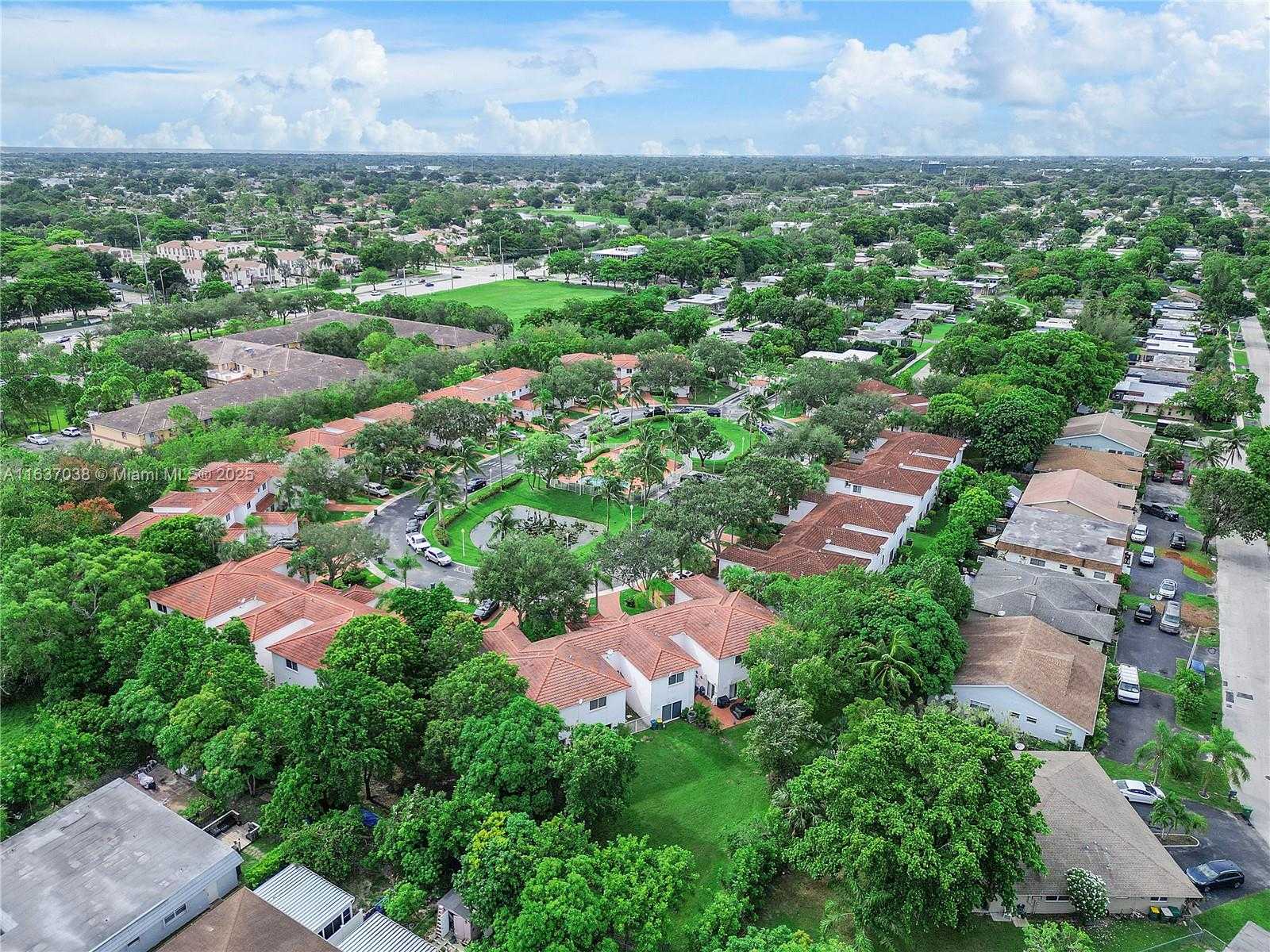 Small Image of 7659 TAMARAC ISLAND CIRCLE, Tamarac Number 39