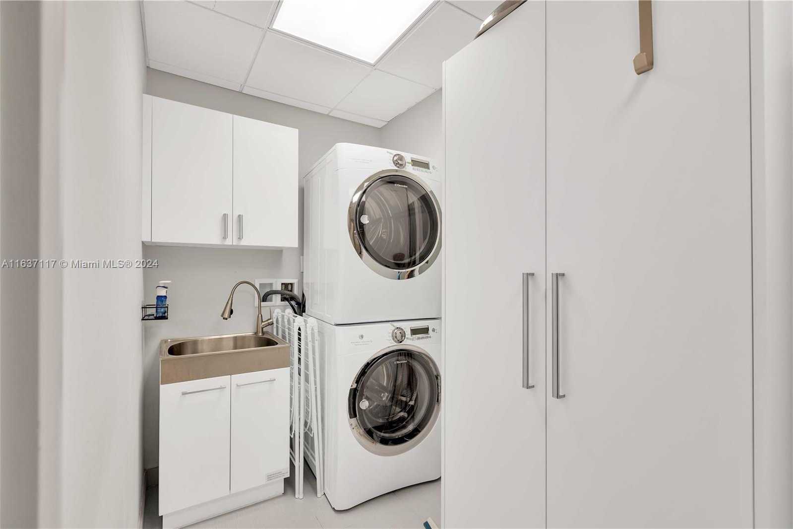 Small Image of 17749 COLLINS AVE #902, Sunny Isles Beach Number 27