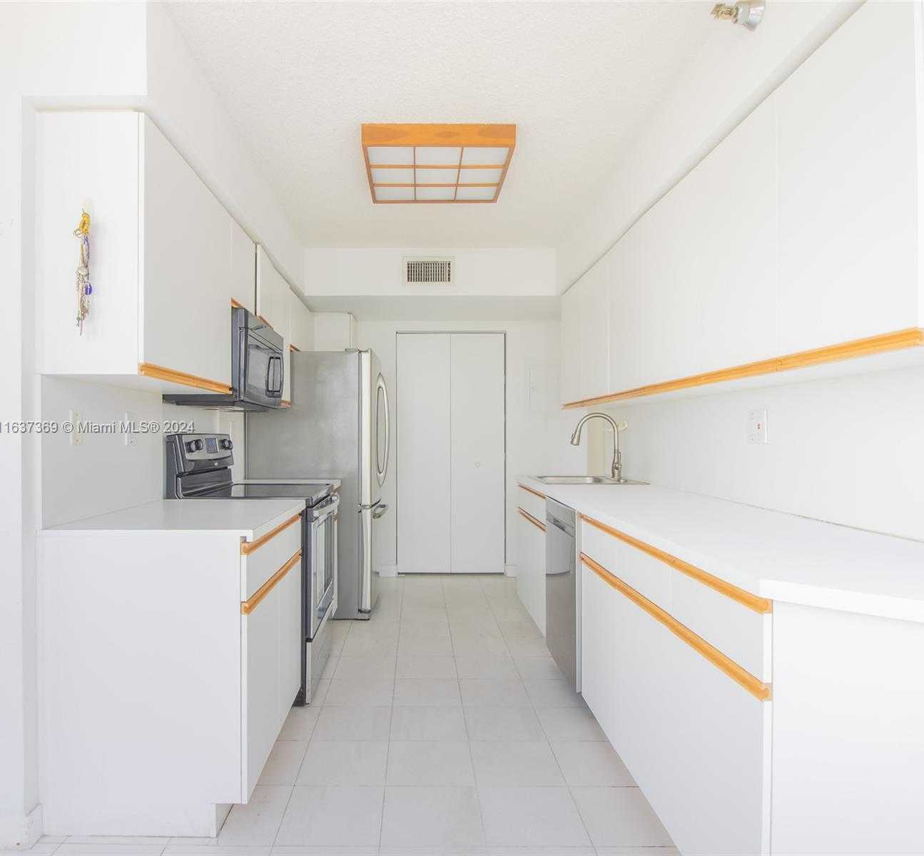 Small Image of 3400 NORTH EAST 192 ST #1905, Aventura Number 11