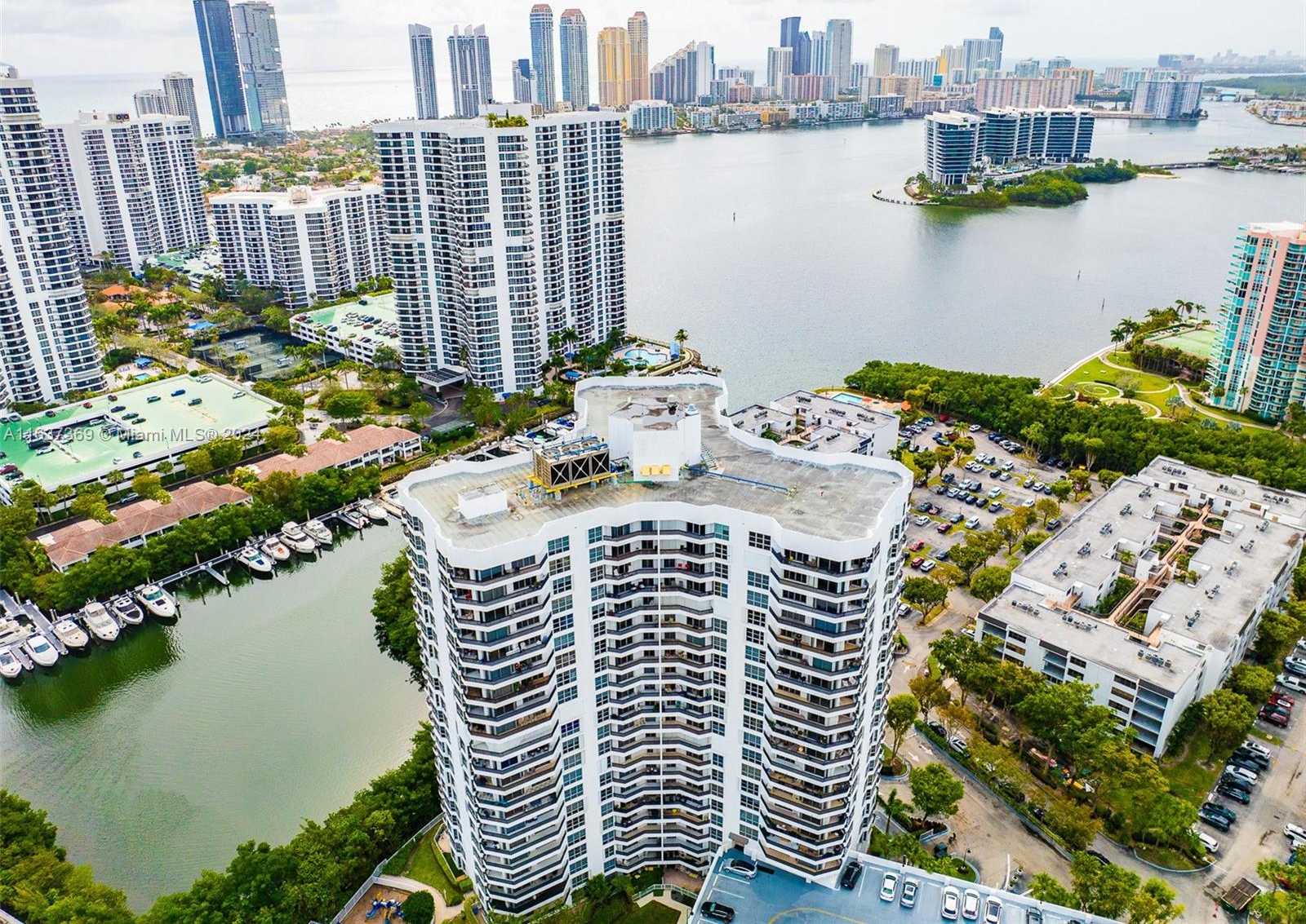 Small Image of 3400 NORTH EAST 192 ST #1905, Aventura Number 4