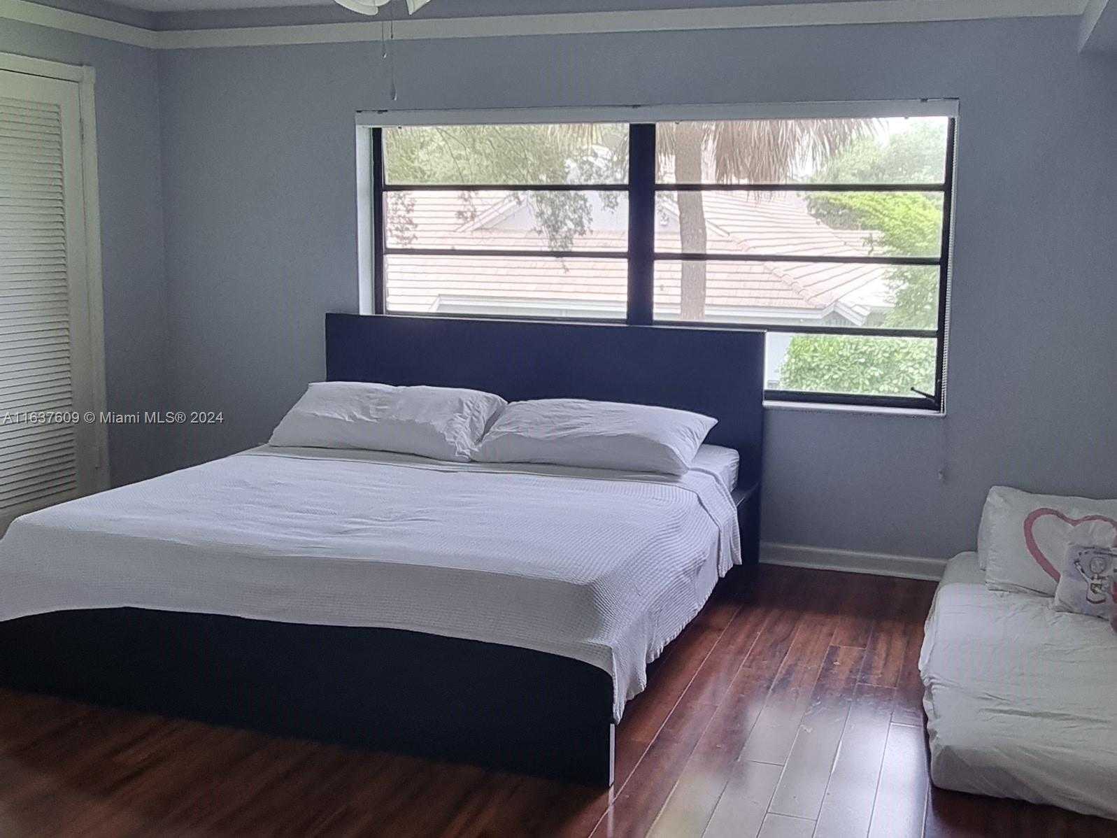 Small Image of 401 NORTH WEST 127TH AVE #7, Plantation Number 4