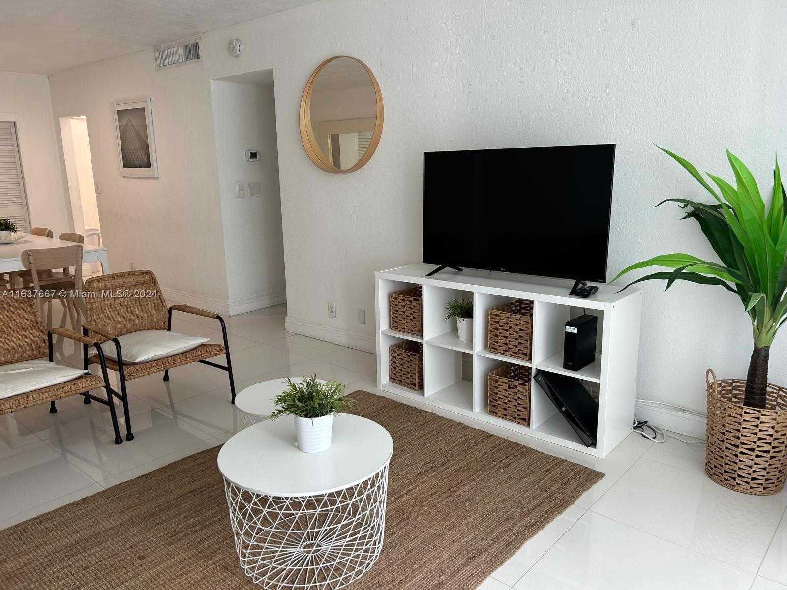 Small Image of 3801 SOUTH OCEAN DR #9A, Hollywood Number 2