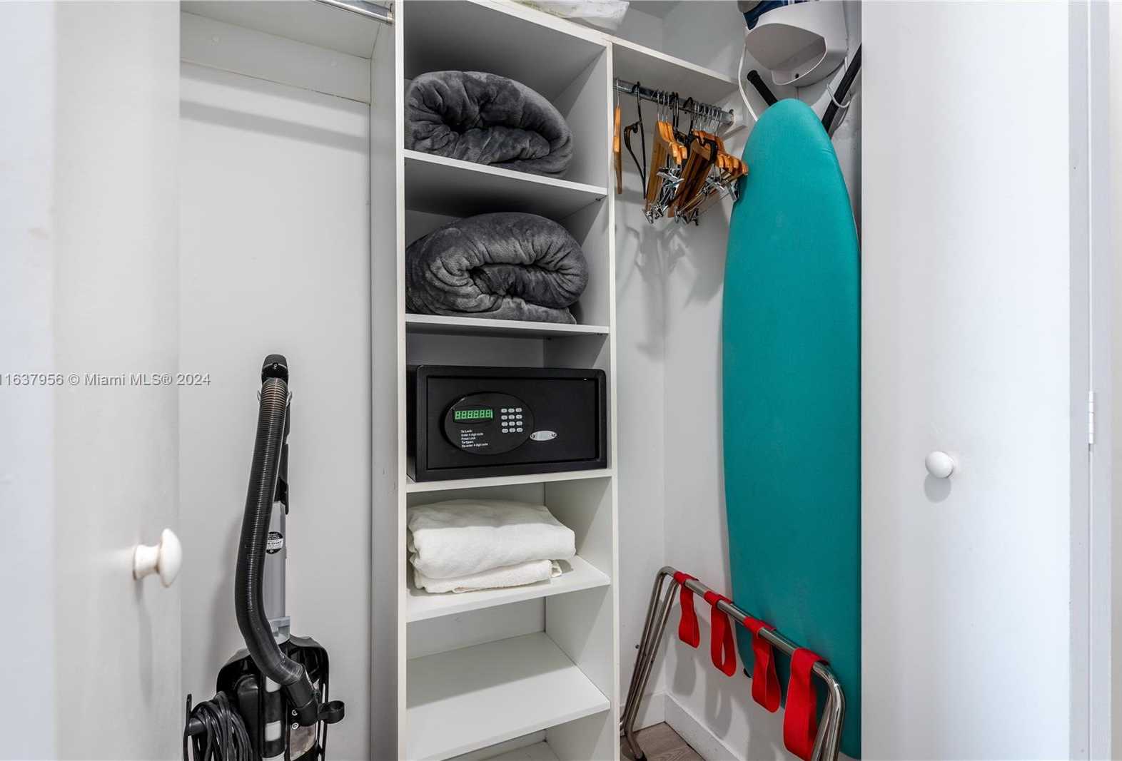 Small Image of 2602 EAST HALLANDALE BEACH BLVD #R2210, Hallandale Beach Number 25