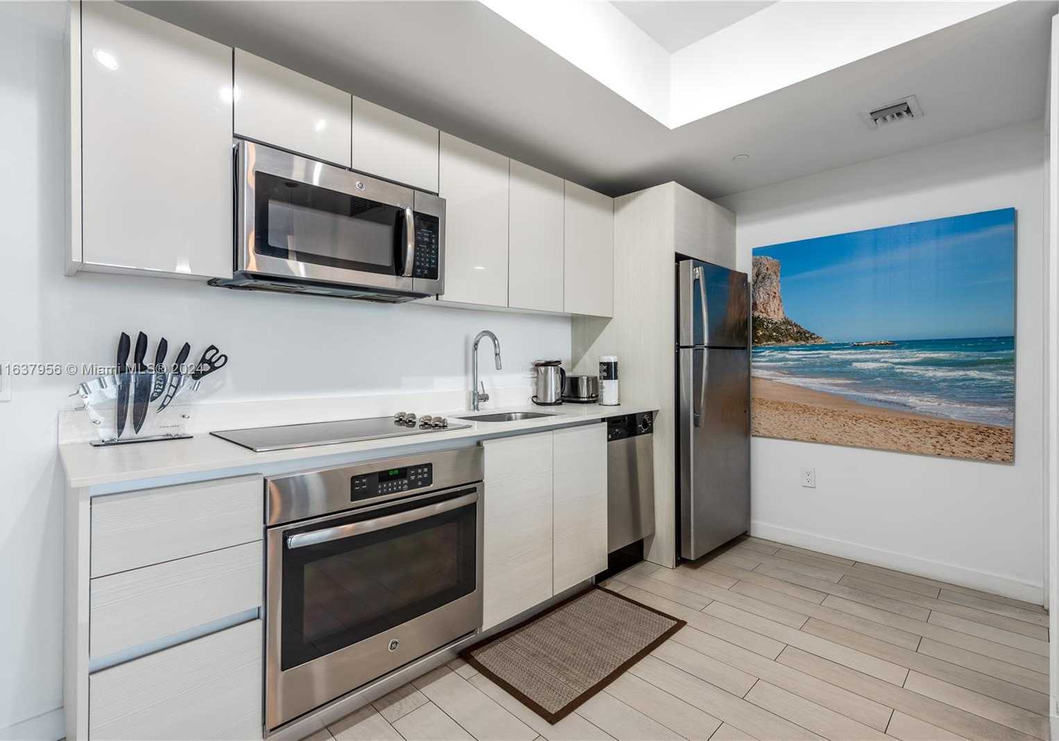 Small Image of 2602 EAST HALLANDALE BEACH BLVD #R2210, Hallandale Beach Number 4
