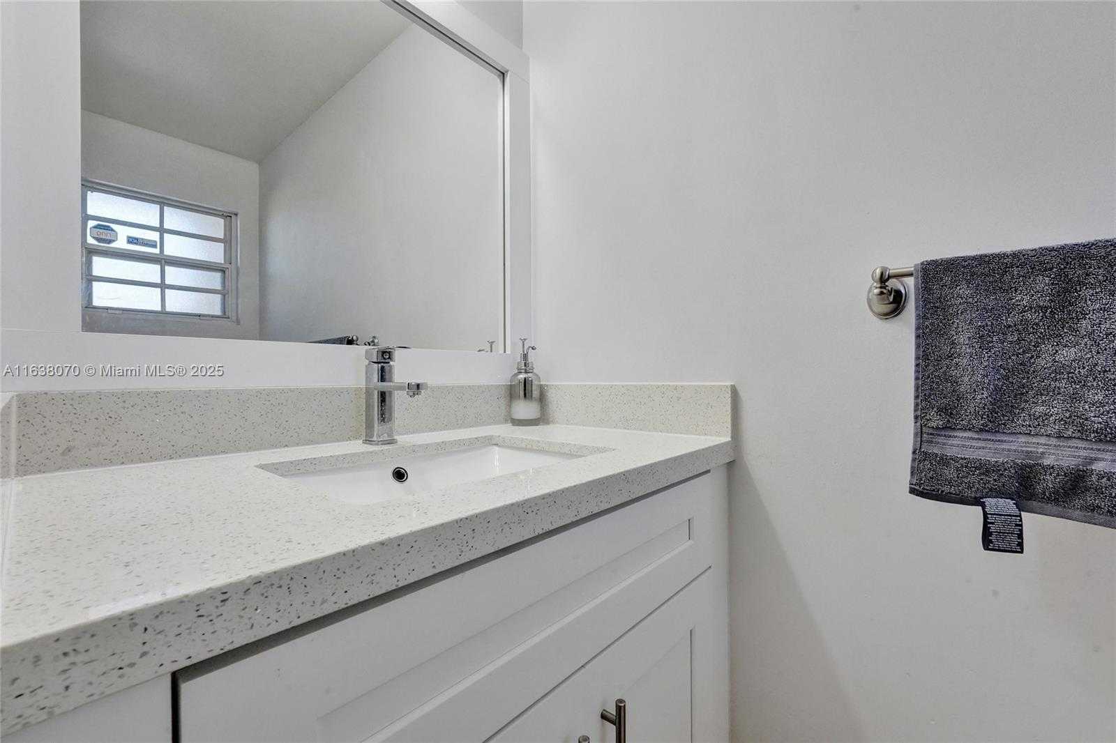Small Image of 3592 NORTH WEST 83RD LN, Sunrise Number 16