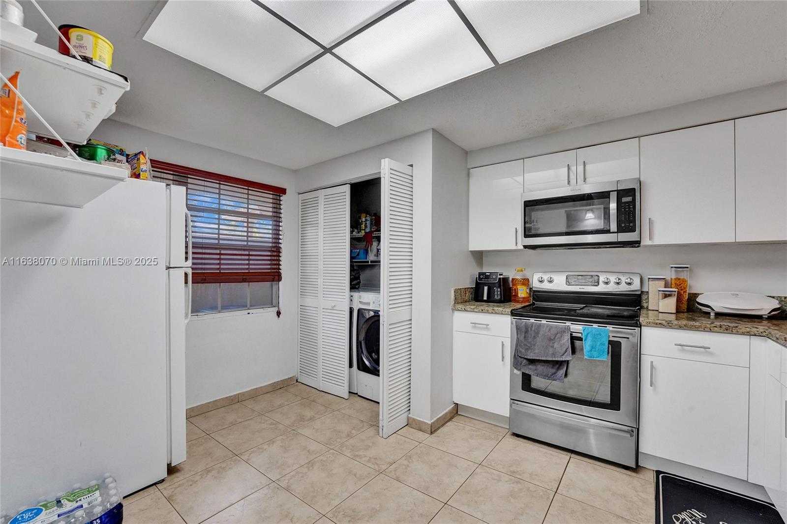 Small Image of 3592 NORTH WEST 83RD LN, Sunrise Number 4