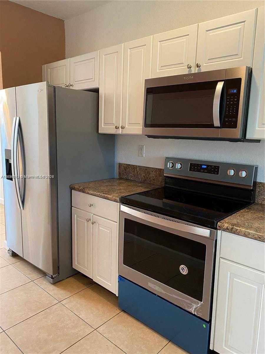 Small Image of 9247 SOUTH WEST 227TH ST #5-2, Cutler Bay Number 5