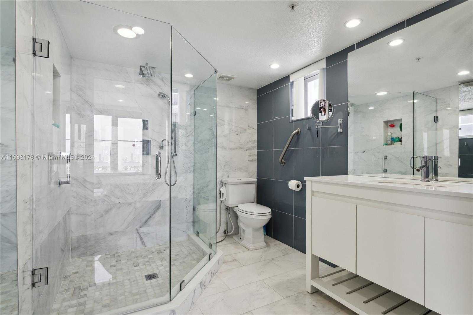 Small Image of 1900 SUNSET HARBOUR DR #2214, Miami Beach Number 11