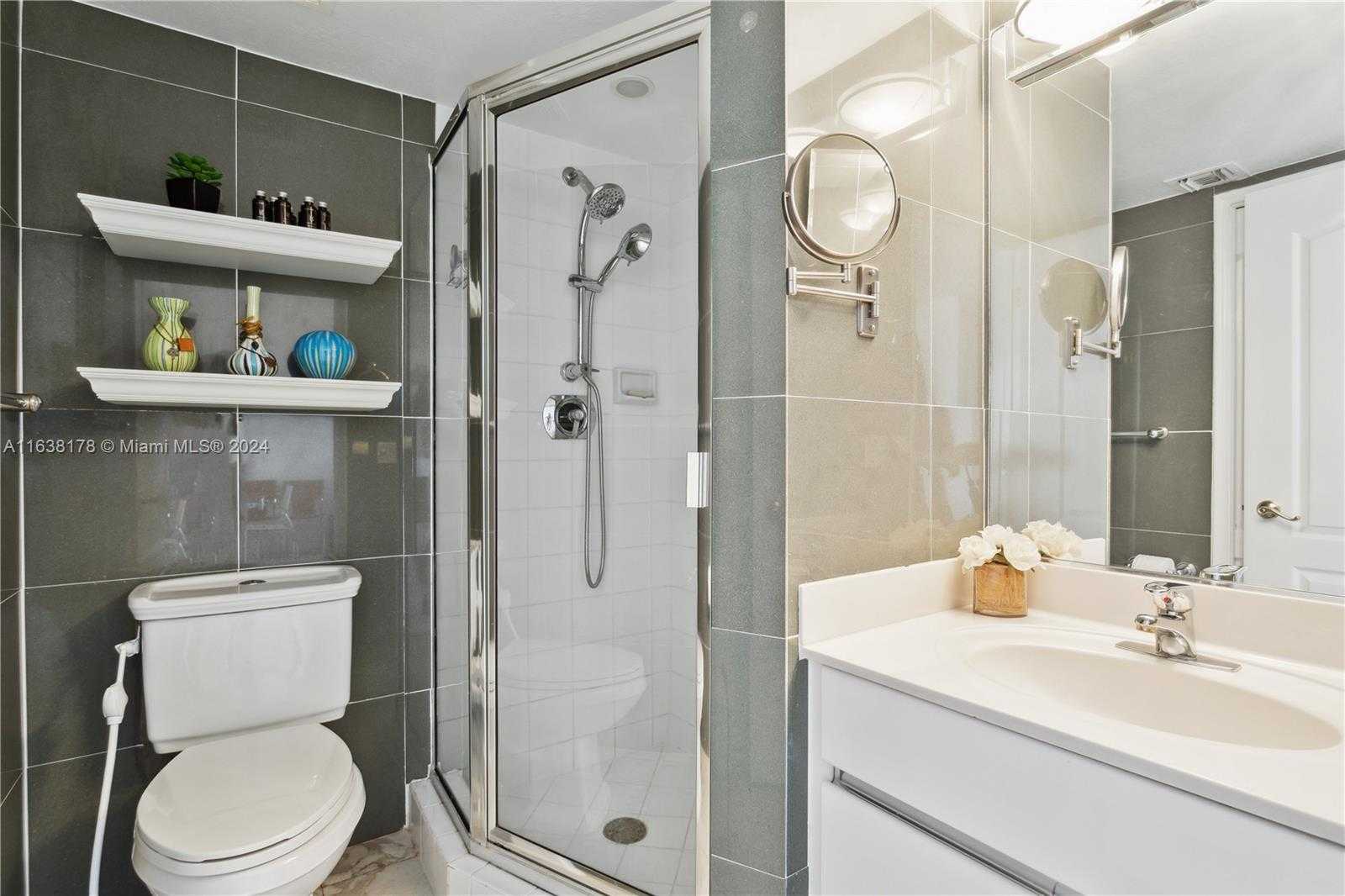 Small Image of 1900 SUNSET HARBOUR DR #2214, Miami Beach Number 15