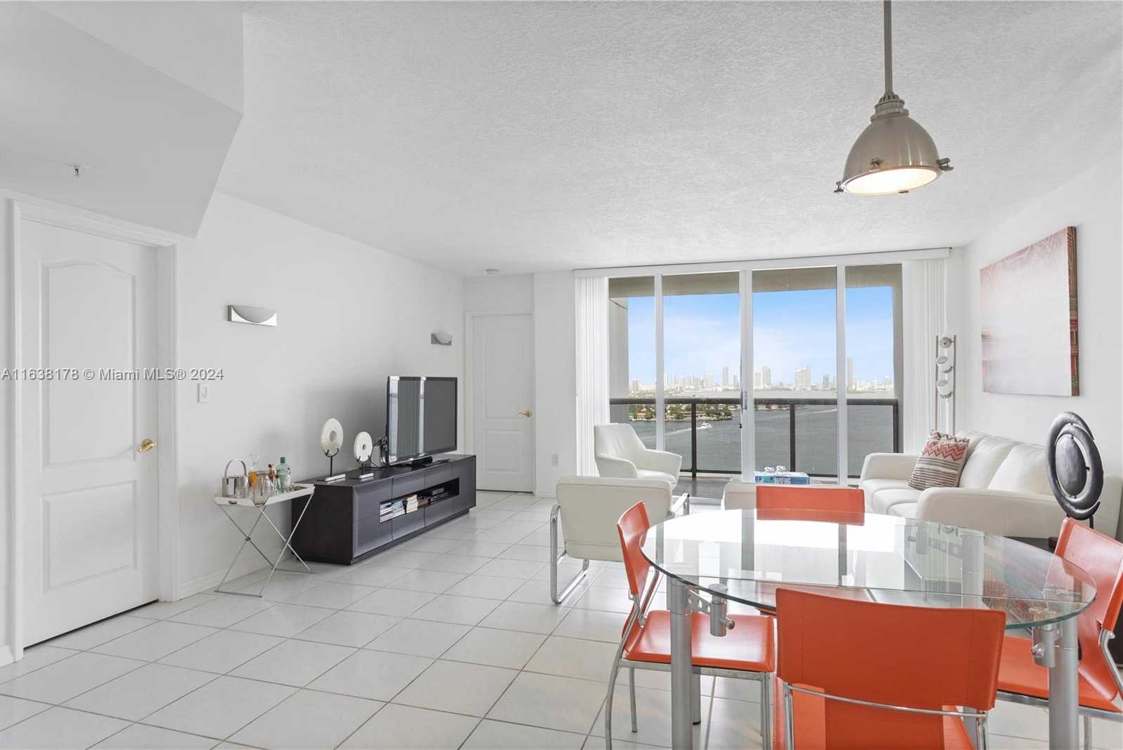 Small Image of 1900 SUNSET HARBOUR DR #2214, Miami Beach Number 4