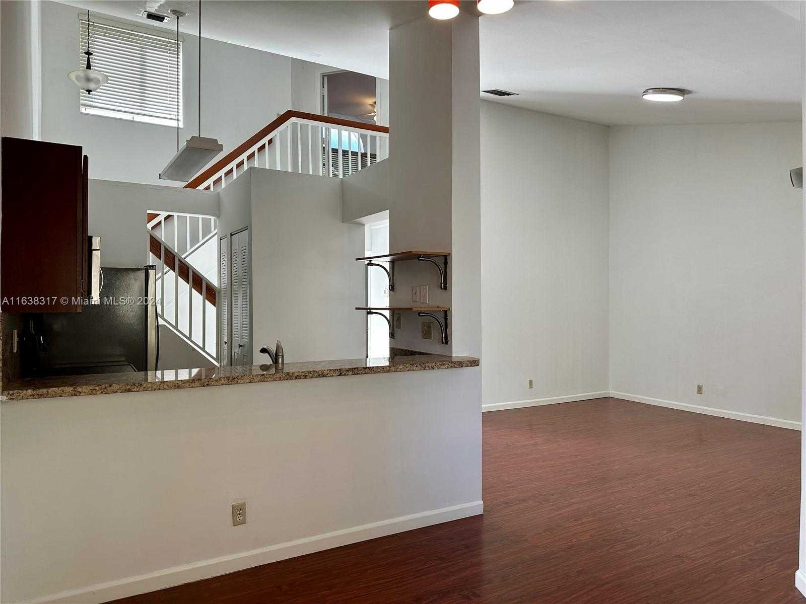 Small Image of 9435 140th Ct, Miami, FL 33186, USA Number 16