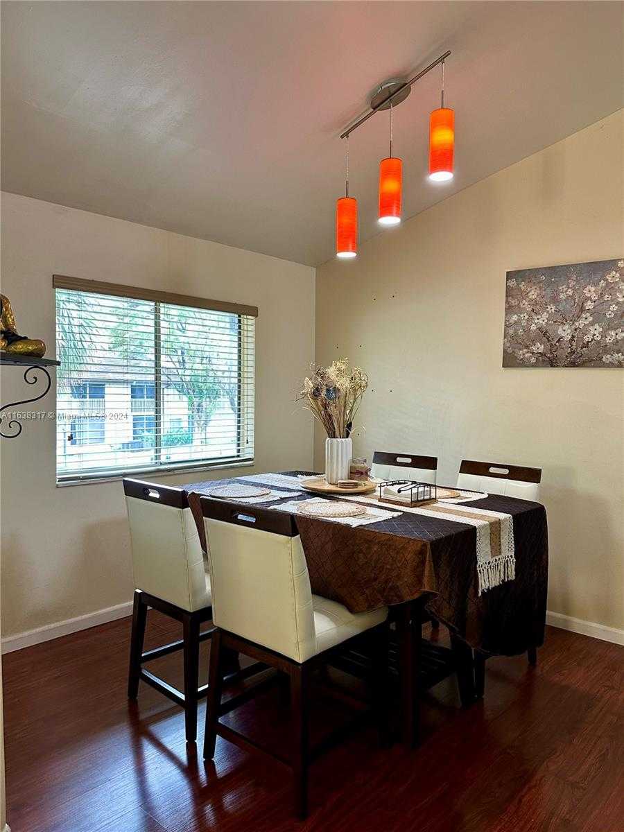 Small Image of 9435 140th Ct, Miami, FL 33186, USA Number 18