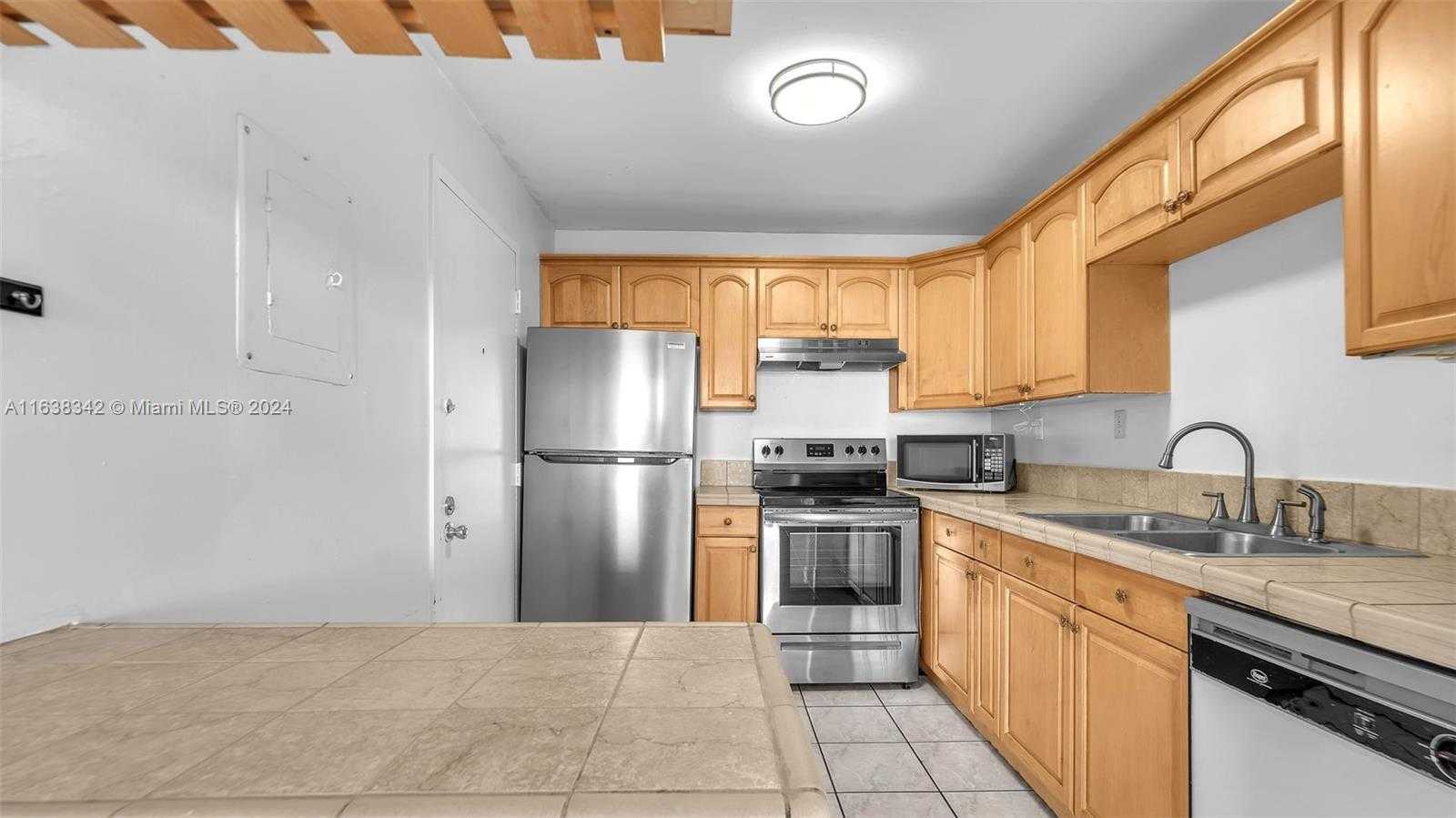 Small Image of 4675 WEST 18TH CT #612, Hialeah Number 10