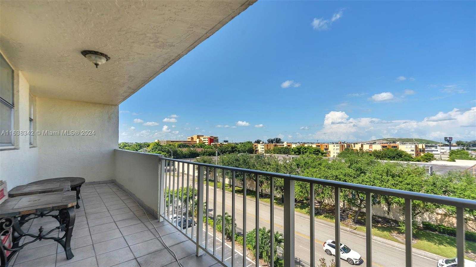 Small Image of 4675 WEST 18TH CT #612, Hialeah Number 26